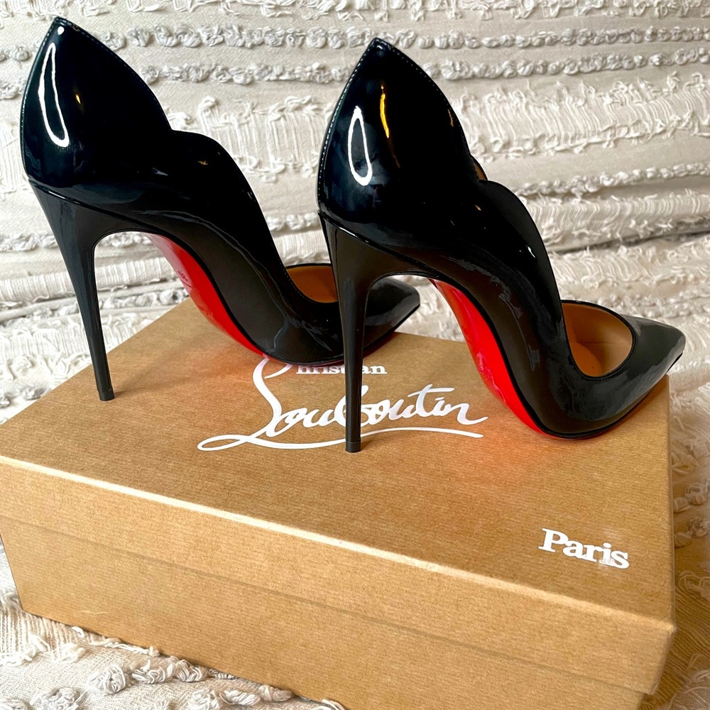 Christian Louboutin Paris Hot Chick 100 size 36